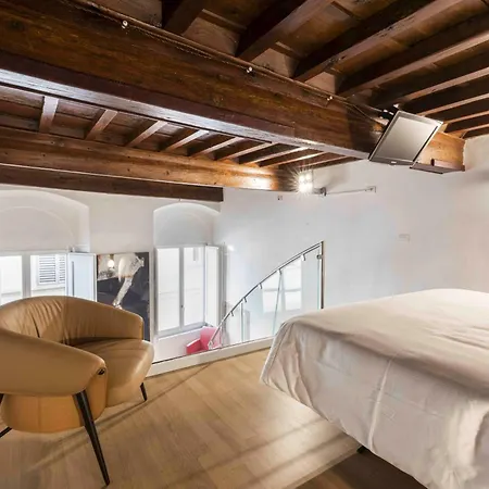 Lejlighed Palazzo Bardi N 1 *