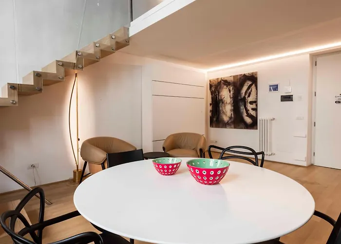 Palazzo Bardi N 1 *